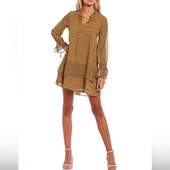 Women’s Sugar Lips Tiered Long Sleeve Cheetah Print Mini Dress Size Small - Picture 1 of 13